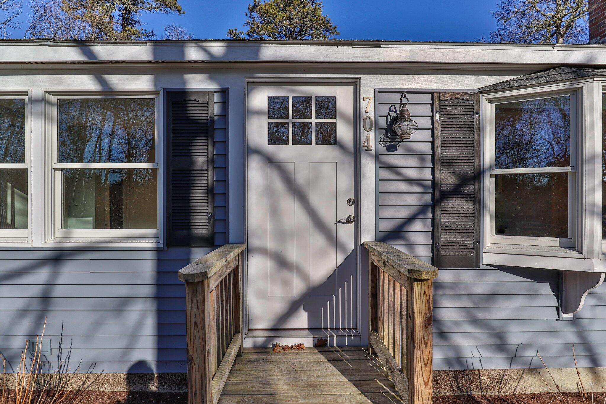 704 Queen Anne Road