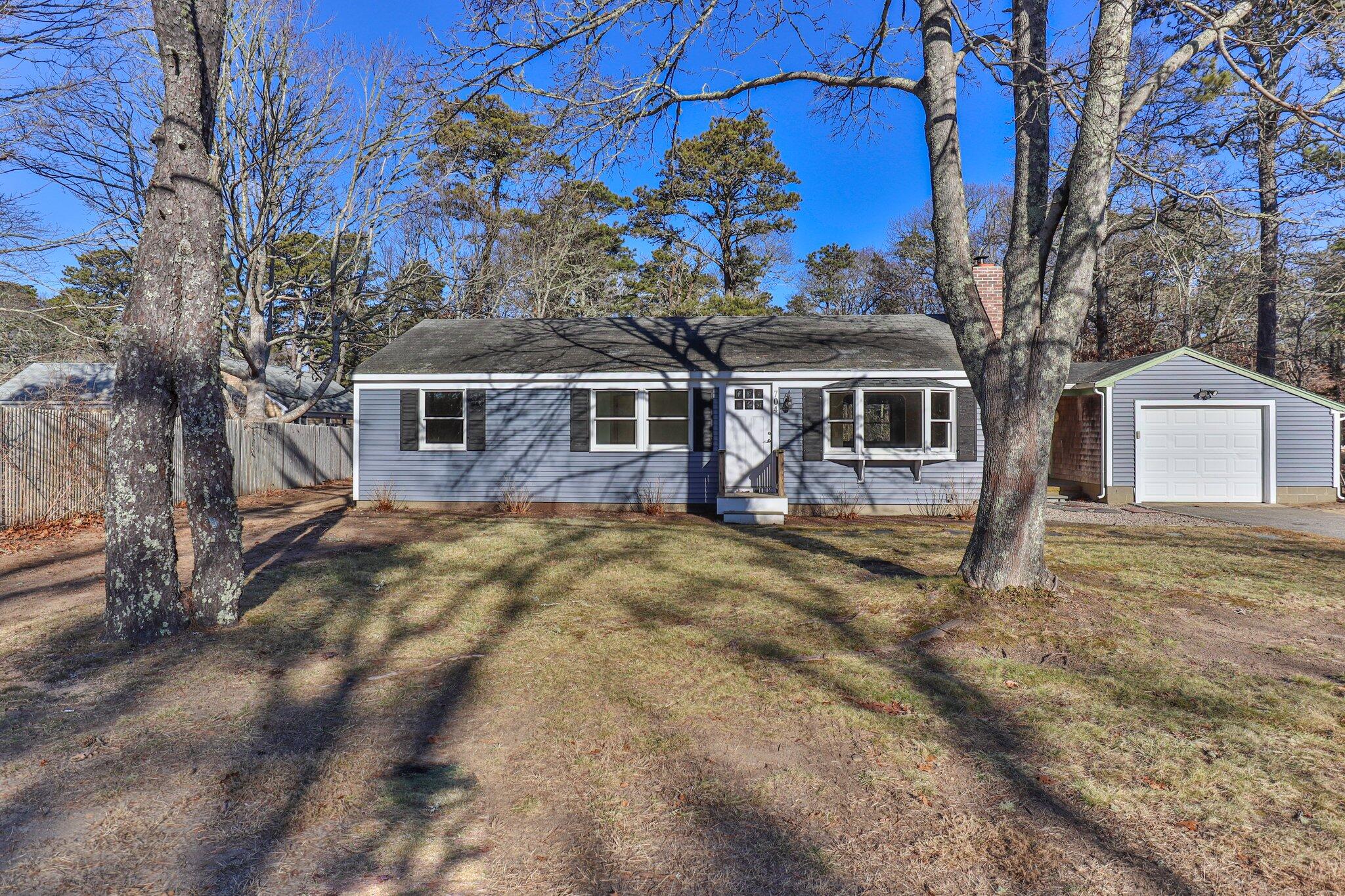 704 Queen Anne Road