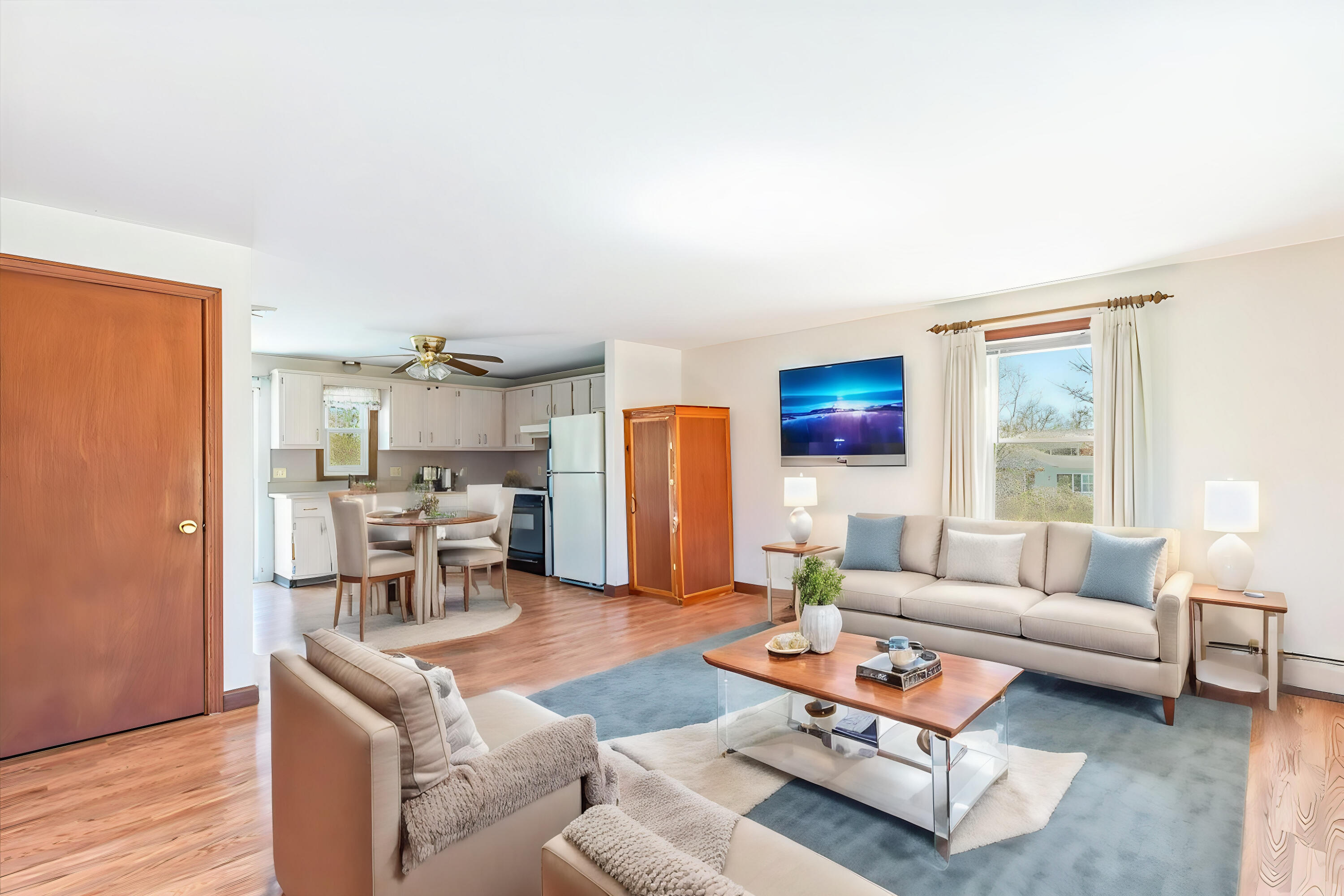 217 Pleasant Lake Avenue