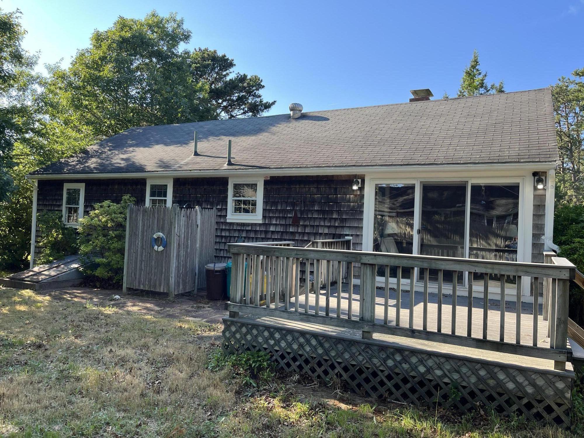 7 Hickory Lane