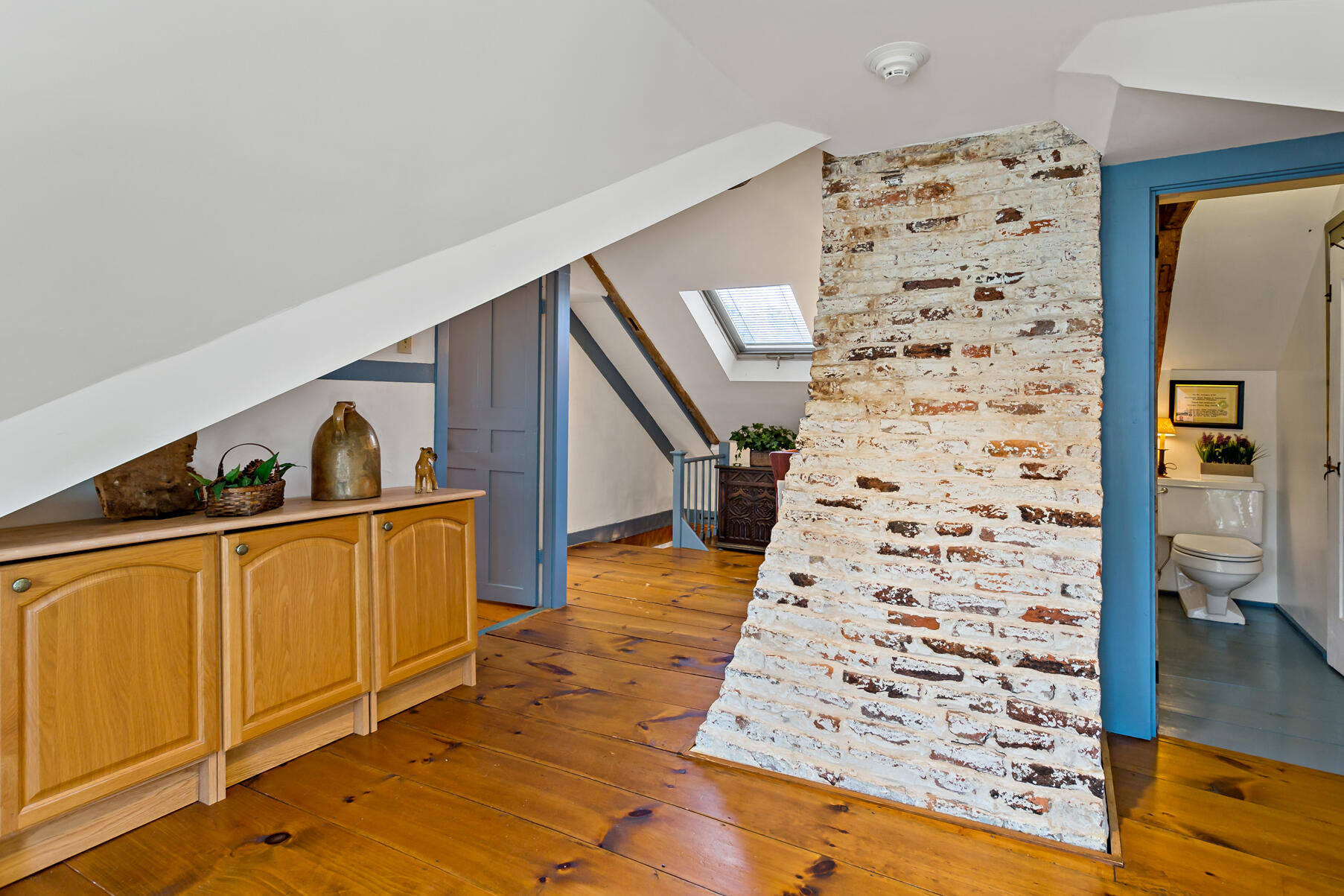 303 Phinney's Lane