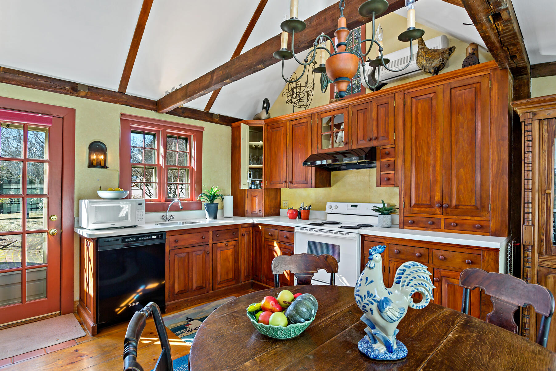 303 Phinney's Lane