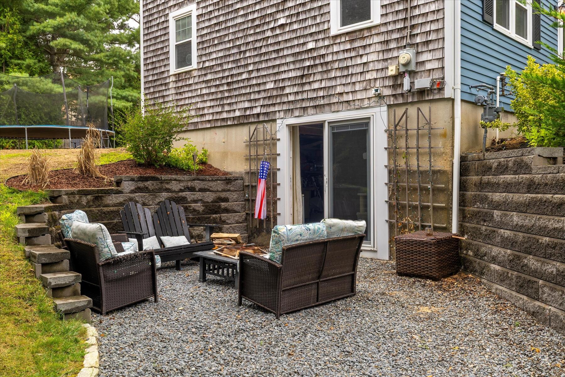 15 Follins Pond Road