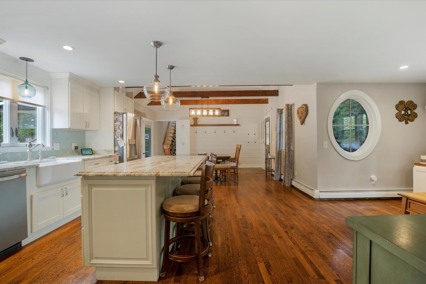 15 Follins Pond Road