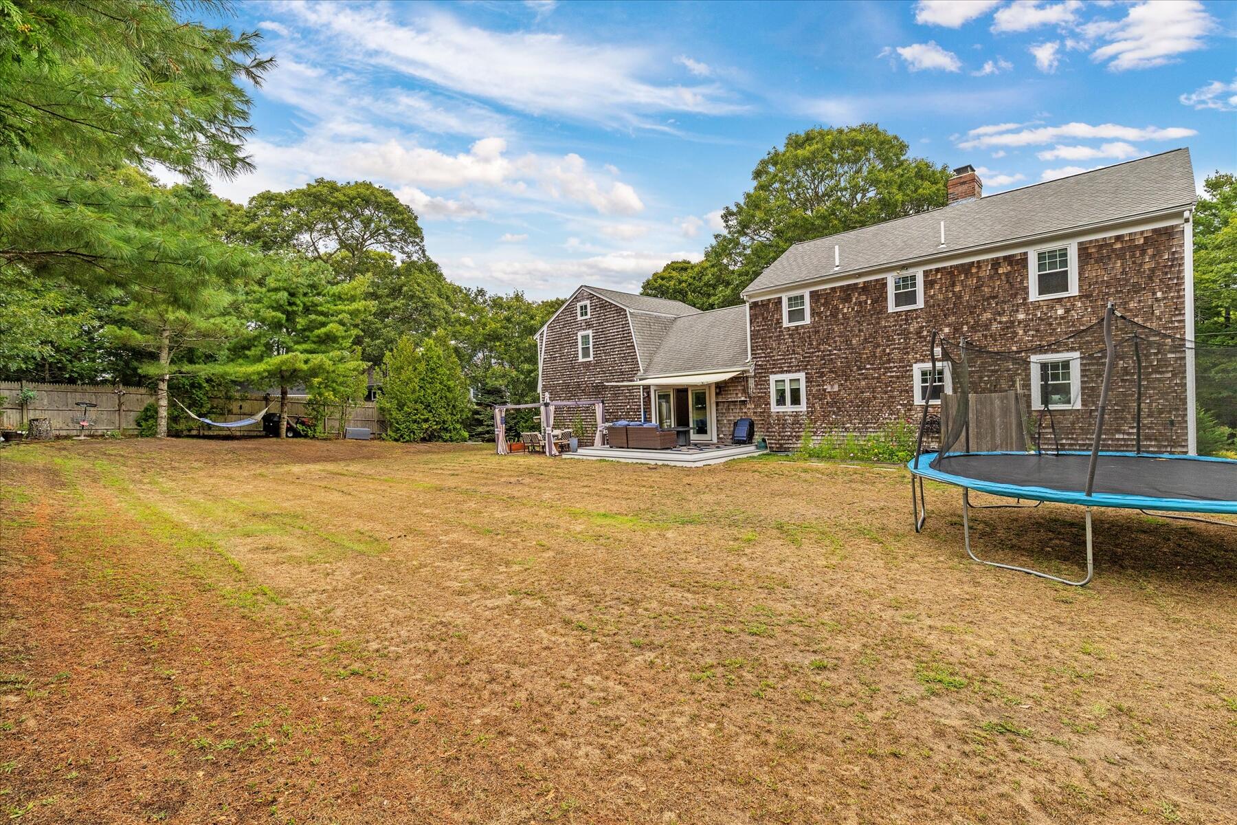 15 Follins Pond Road