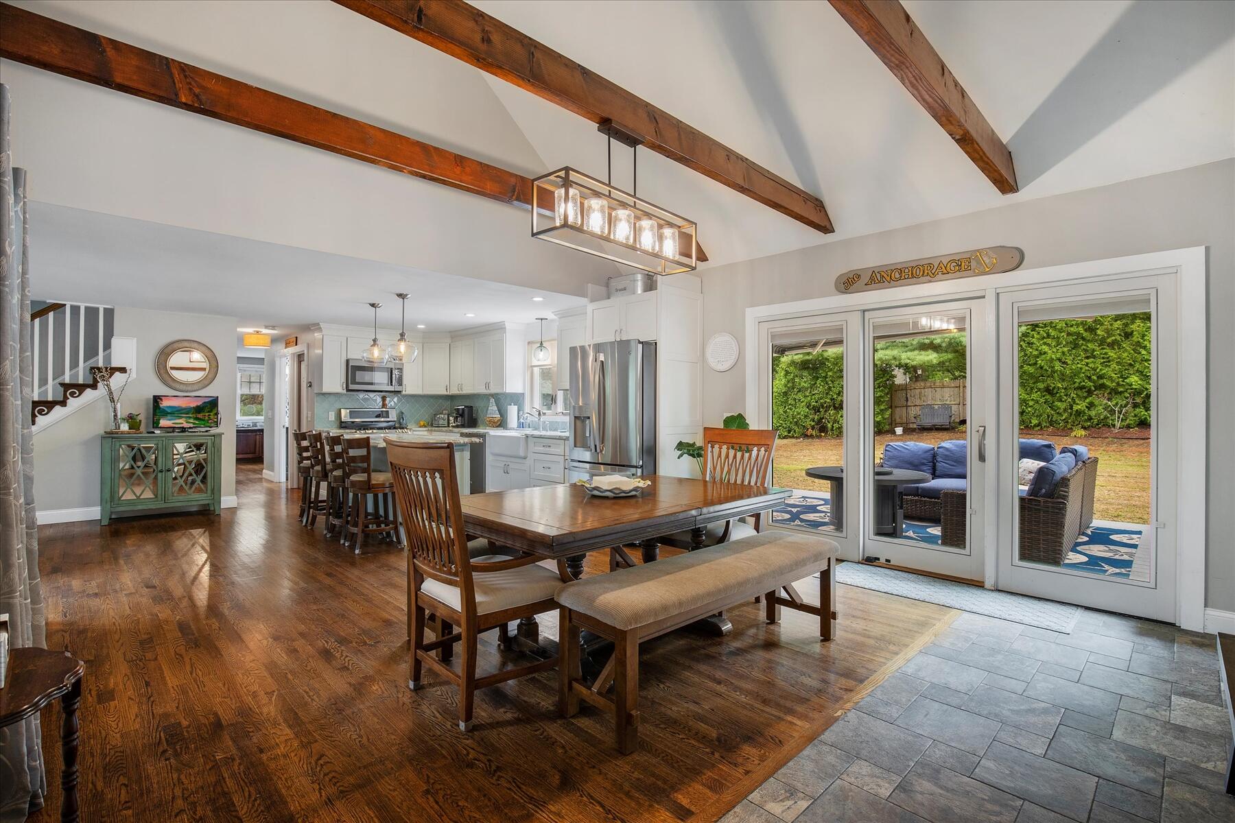 15 Follins Pond Road