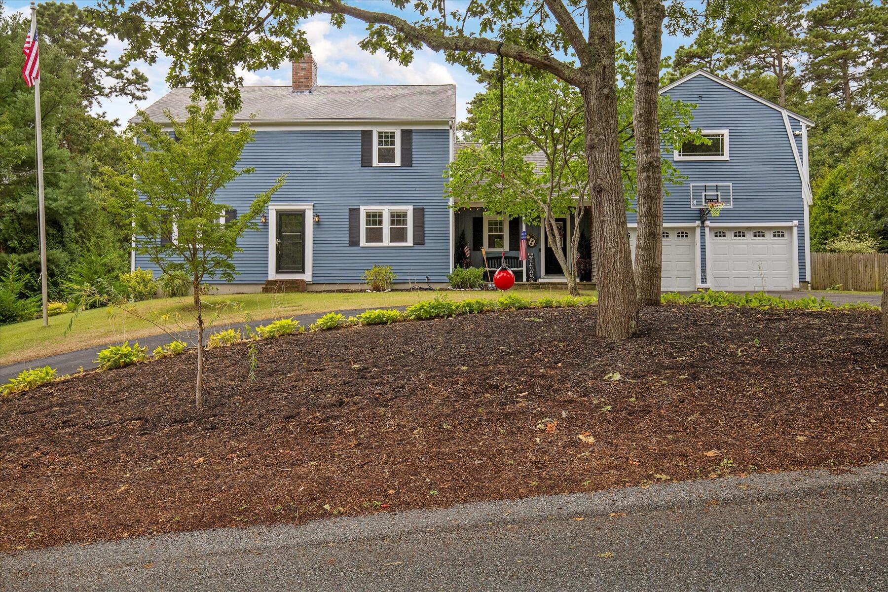 15 Follins Pond Road