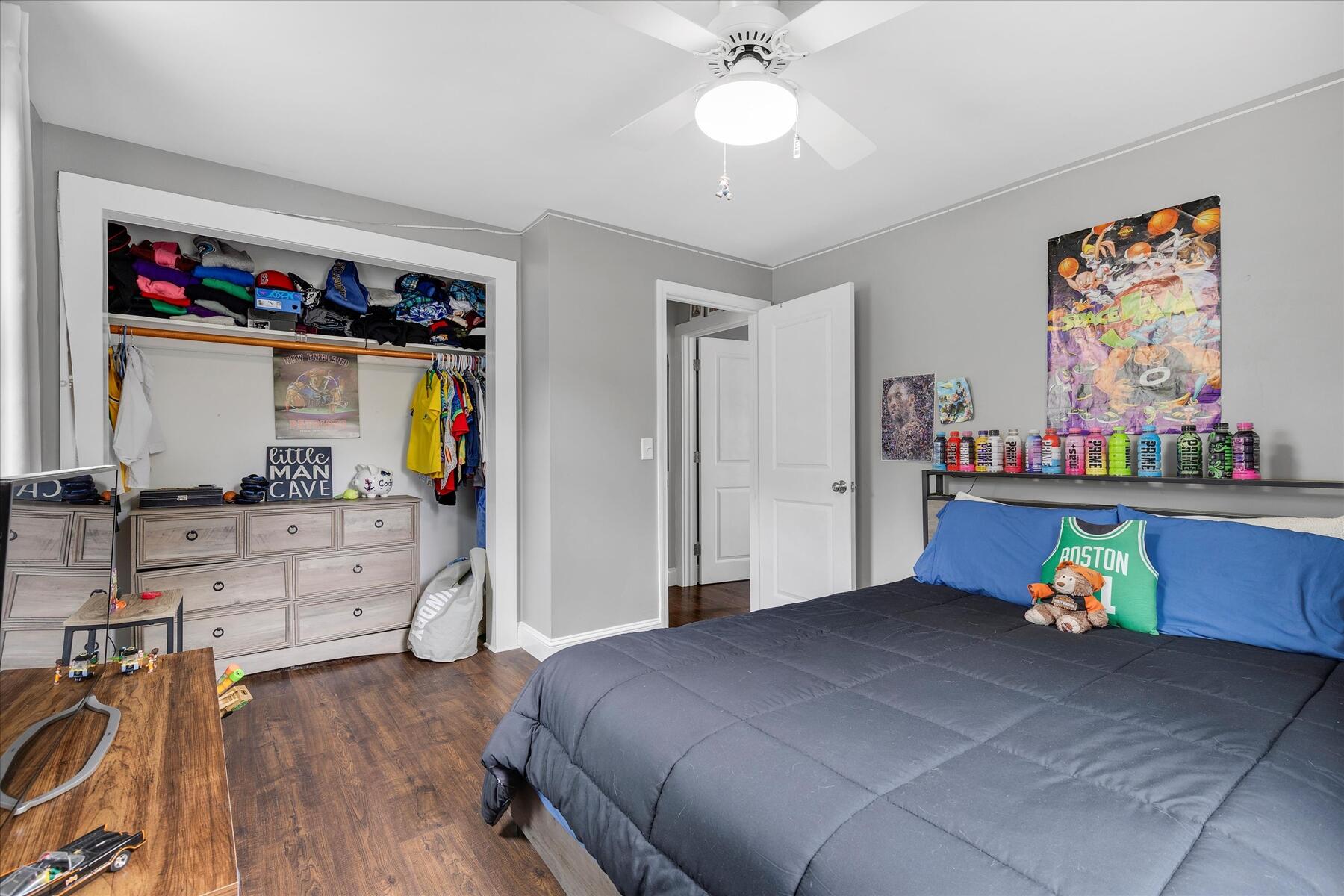 15 Follins Pond Road