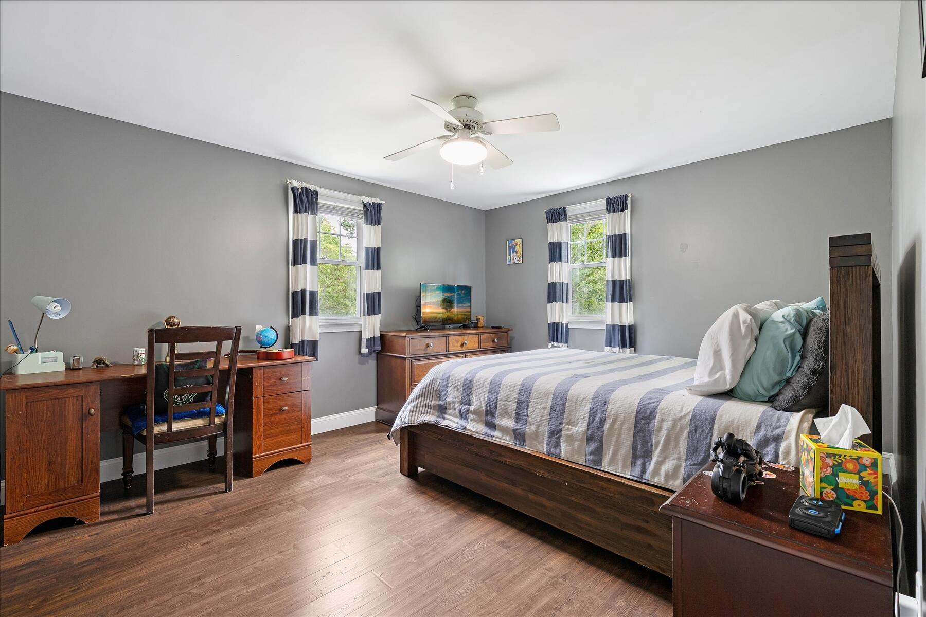 15 Follins Pond Road