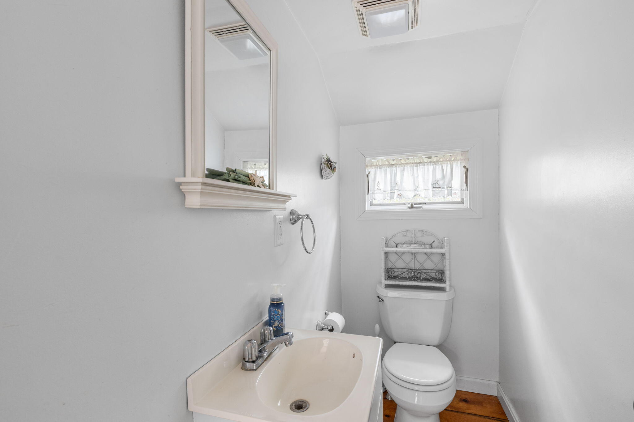 6 Cora Nickerson Road