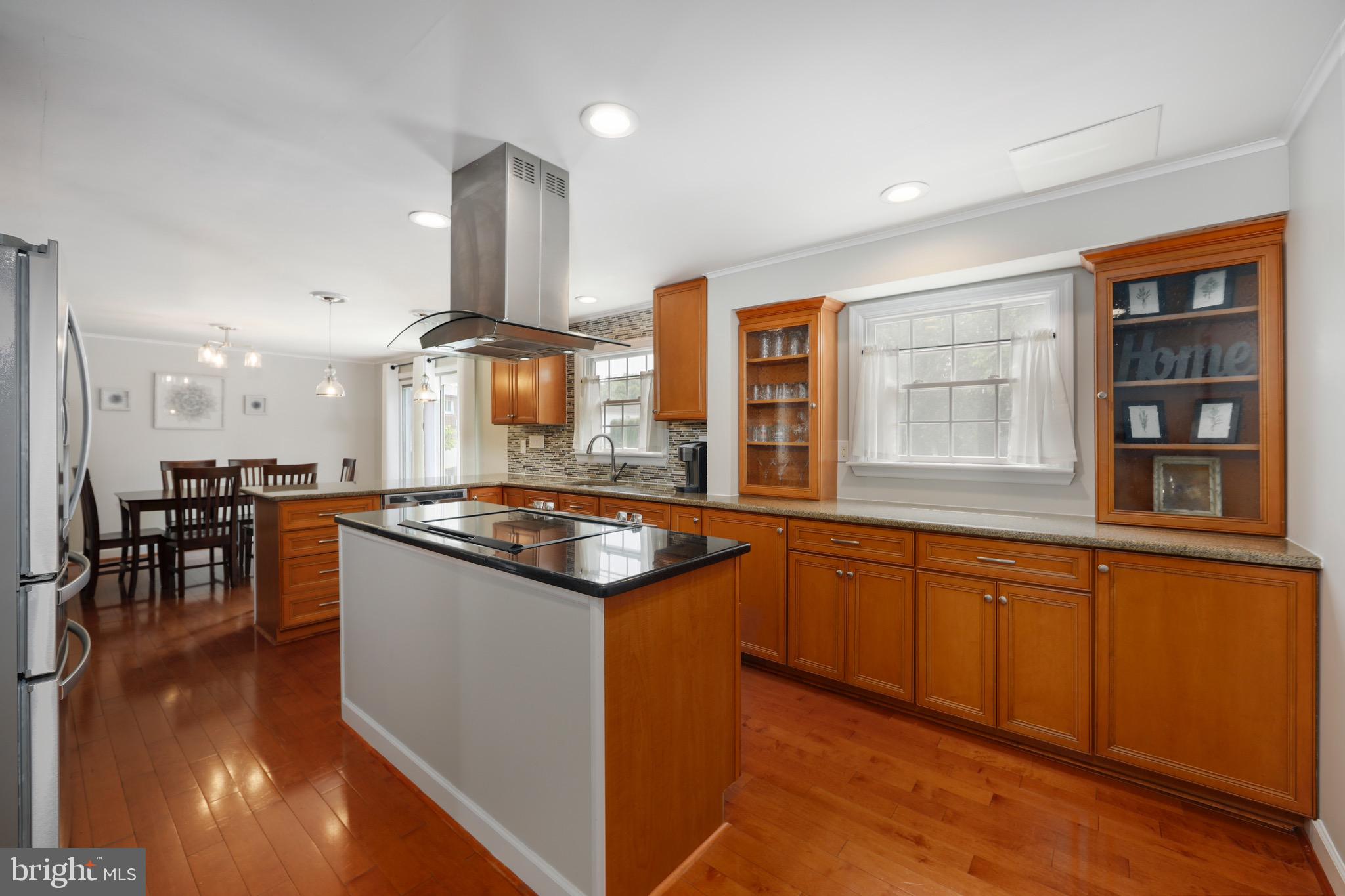 207 WOODBINE DRIVE