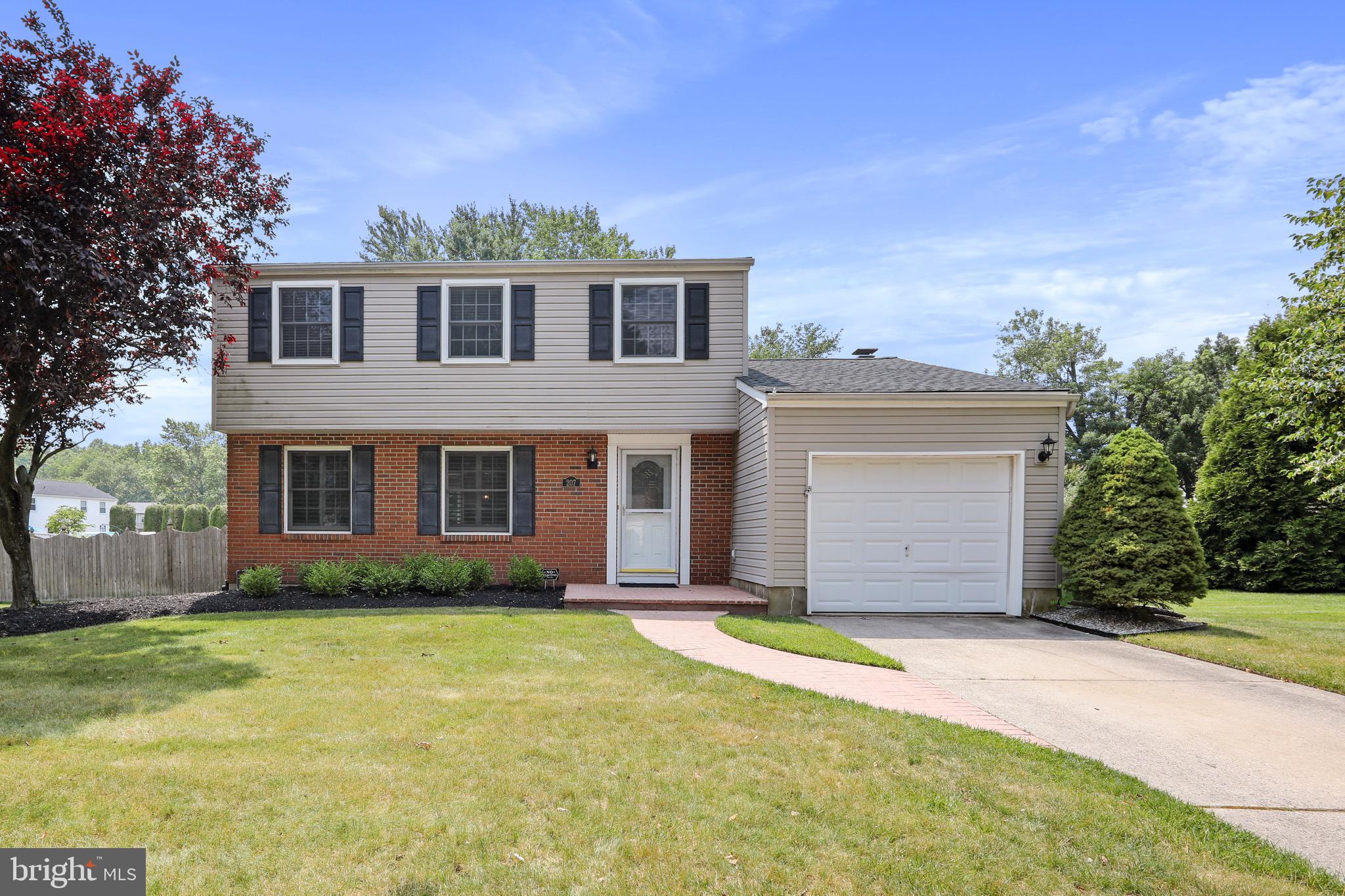 207 WOODBINE DRIVE