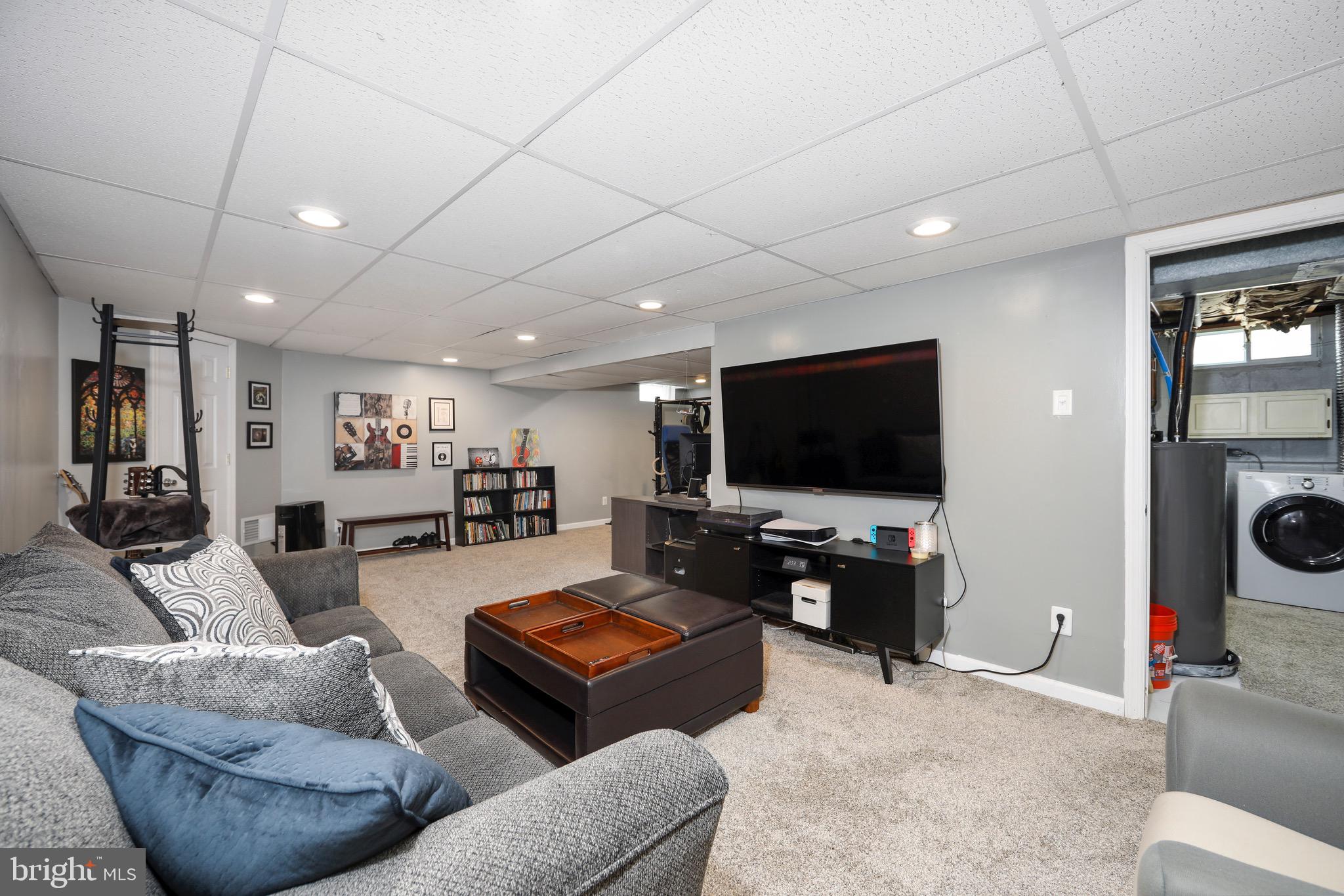 207 WOODBINE DRIVE