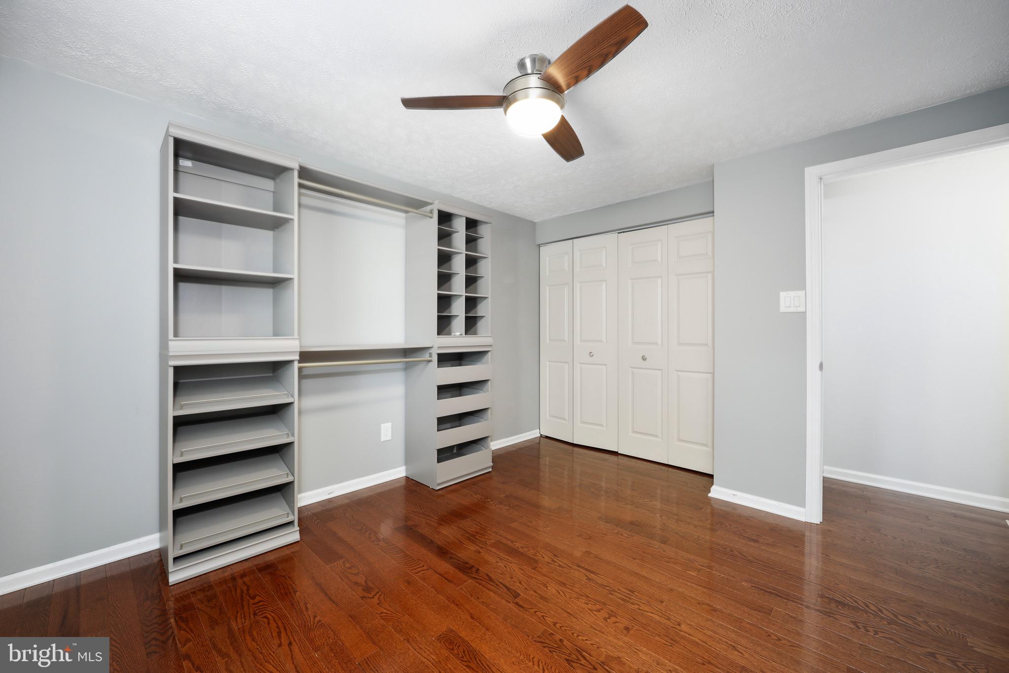 207 WOODBINE DRIVE