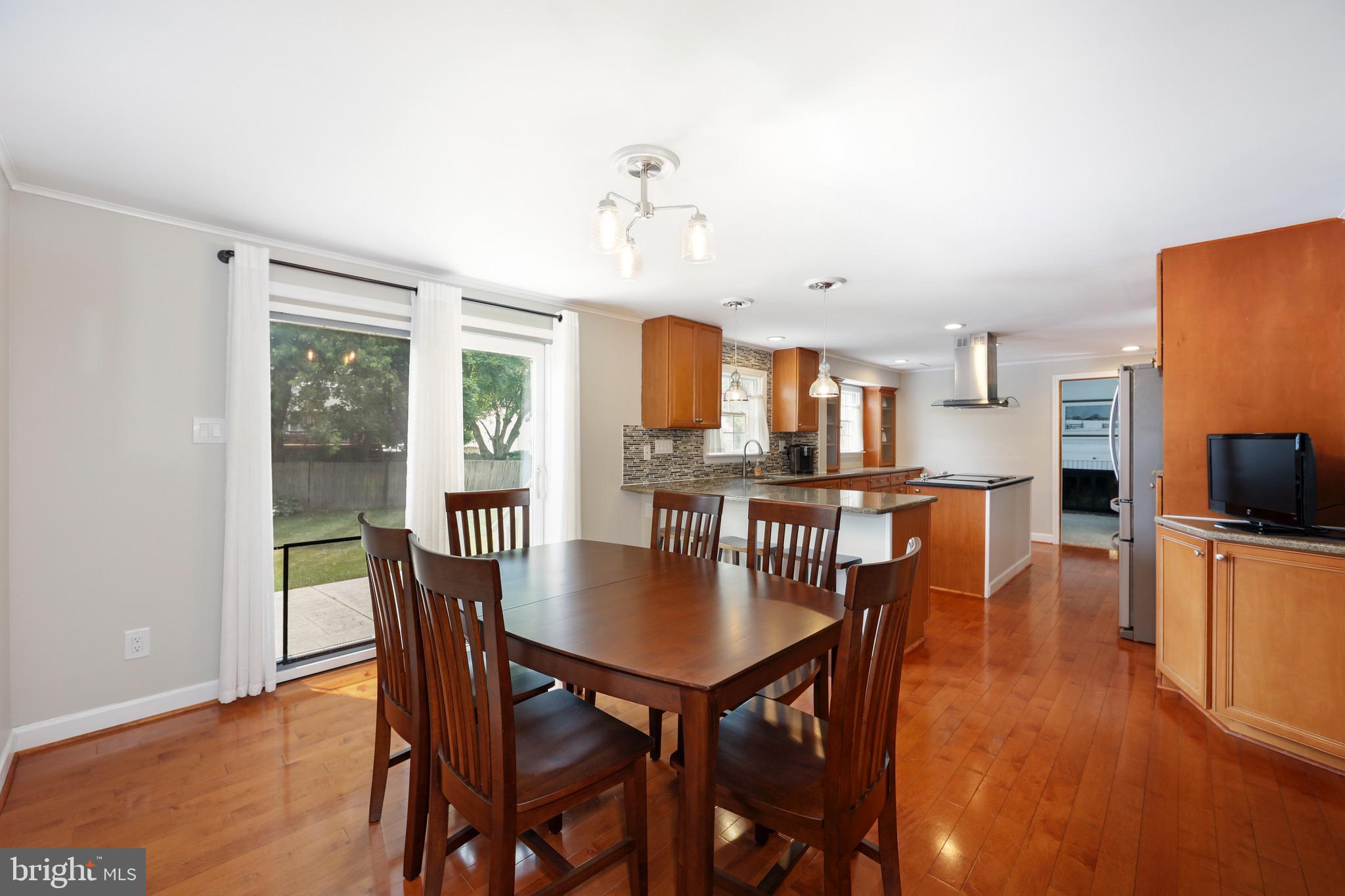 207 WOODBINE DRIVE