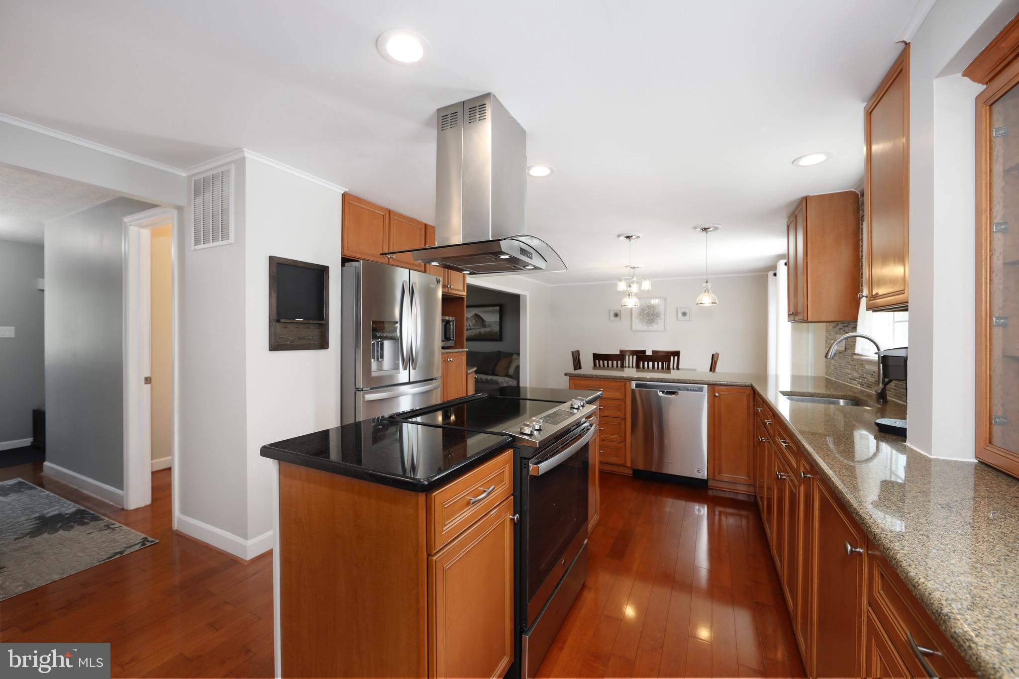 207 WOODBINE DRIVE