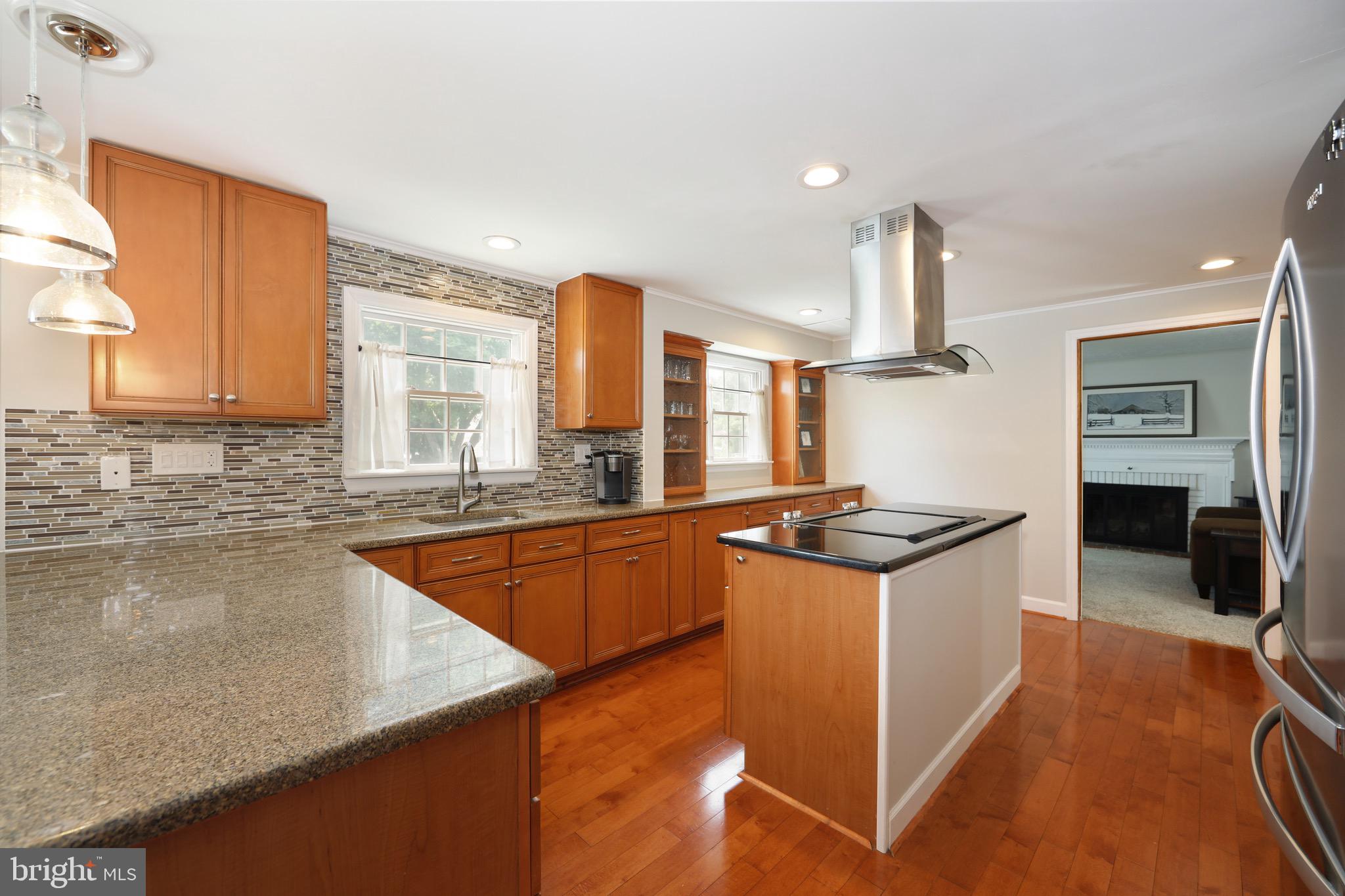 207 WOODBINE DRIVE