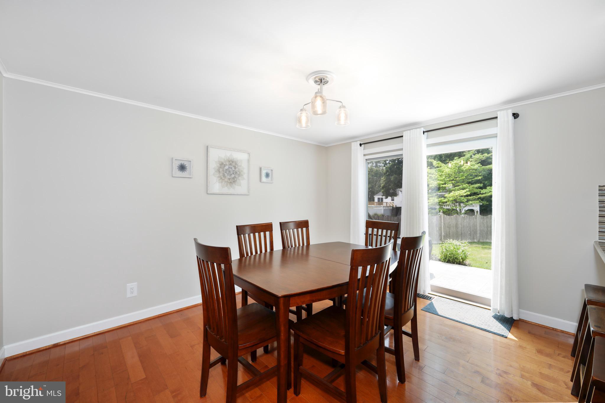 207 WOODBINE DRIVE