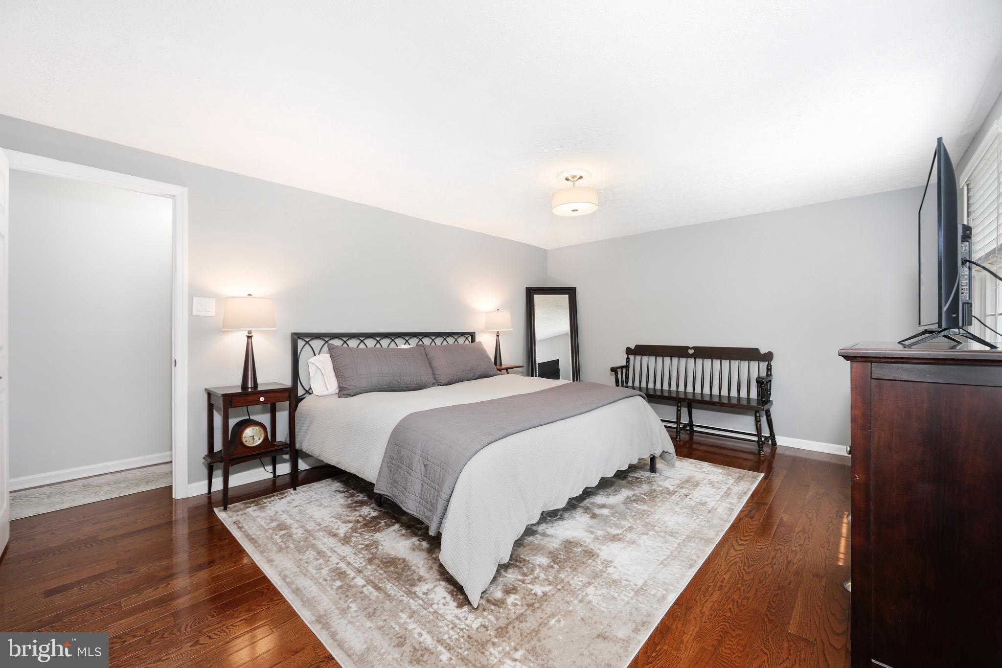 207 WOODBINE DRIVE