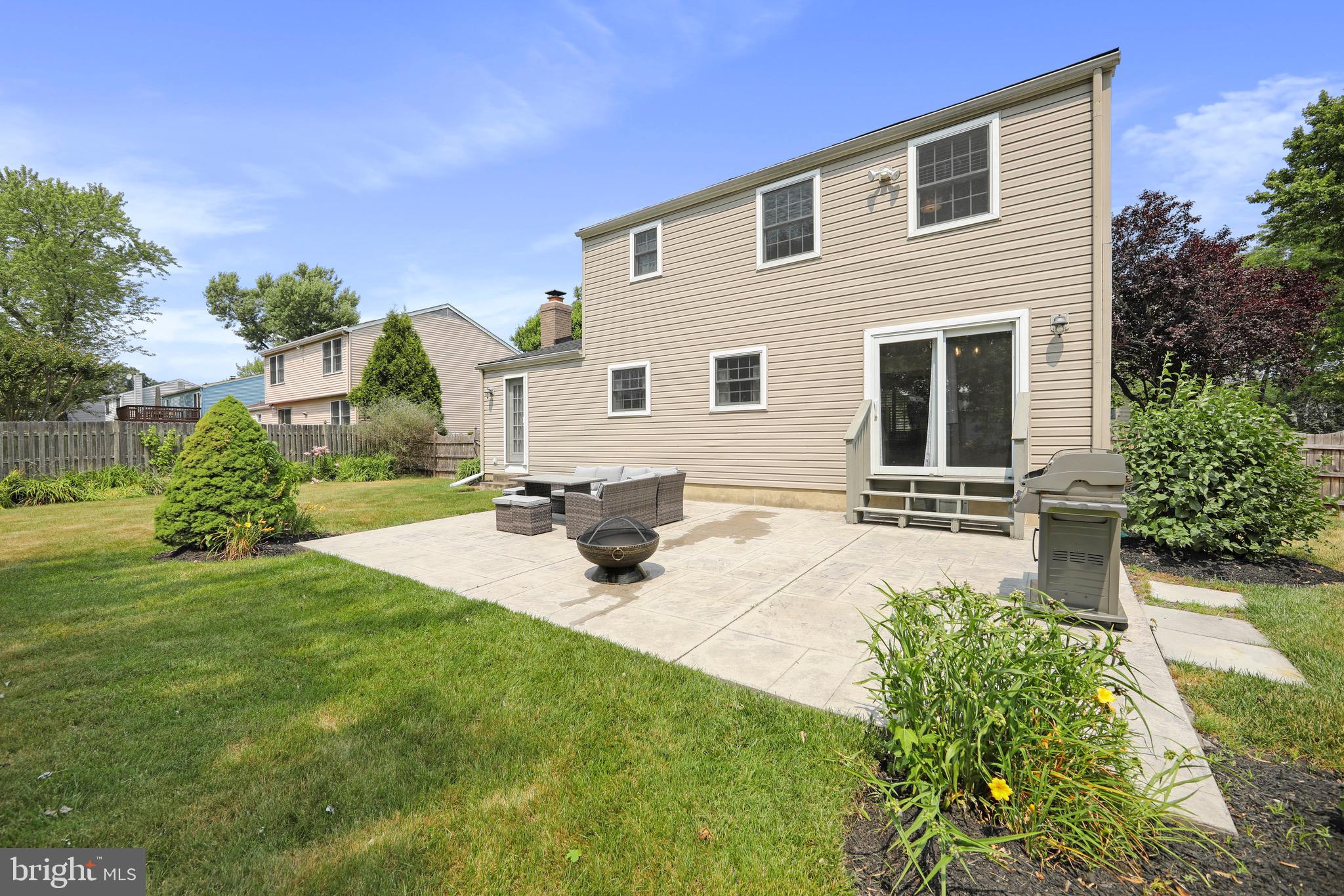 207 WOODBINE DRIVE