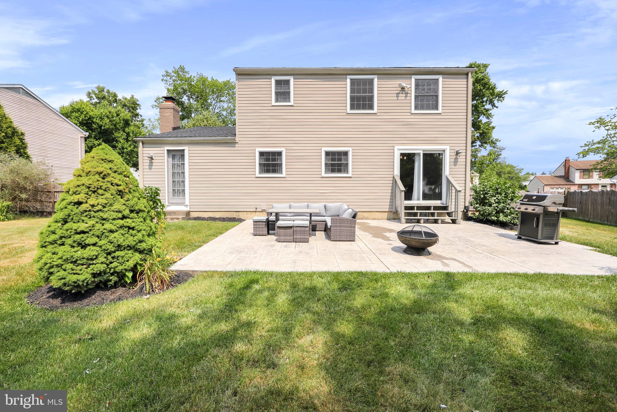 207 WOODBINE DRIVE