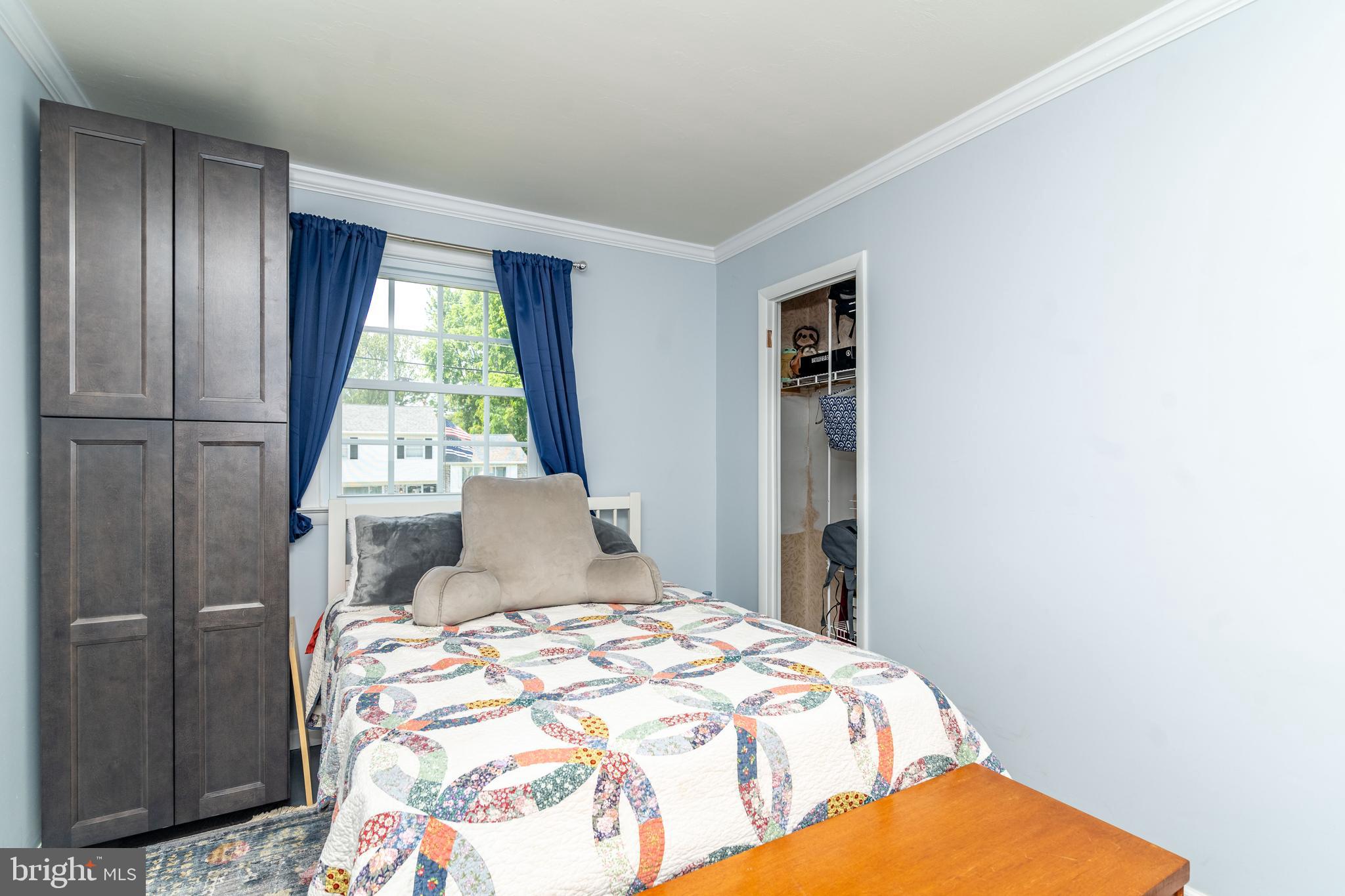 13 ABINGTON AVENUE
