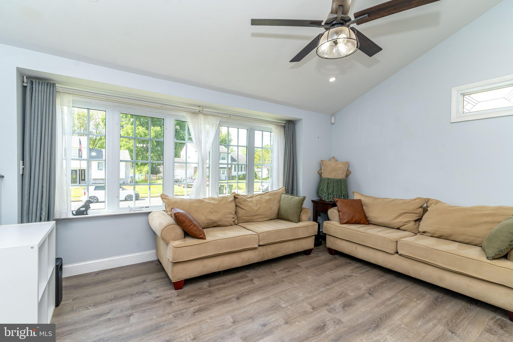 13 ABINGTON AVENUE