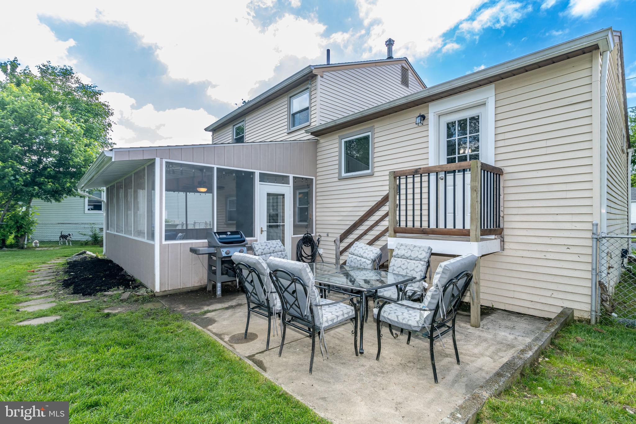 13 ABINGTON AVENUE