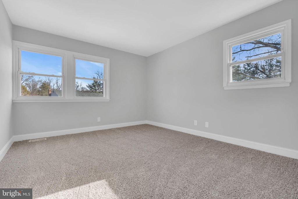 115 BERKSHIRE DRIVE