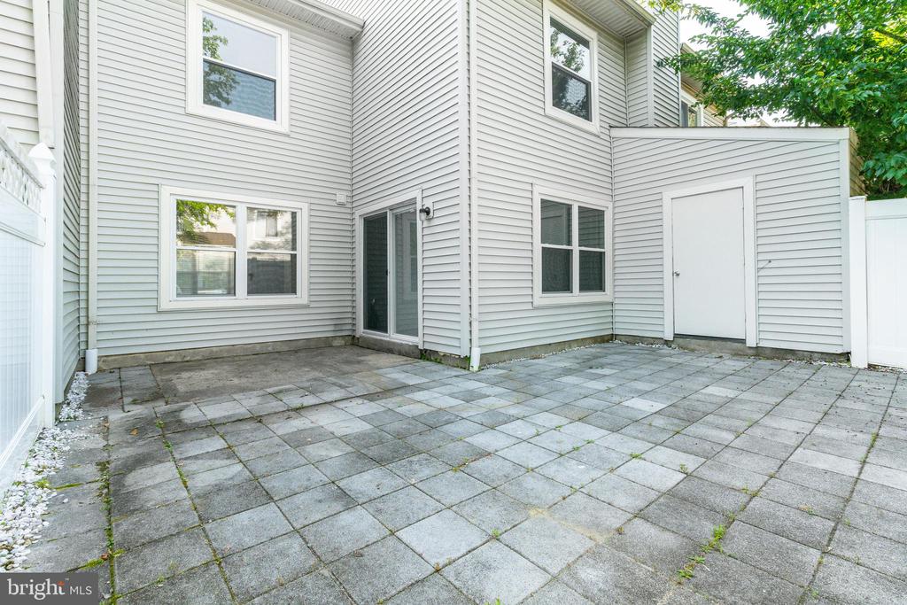 148 BRIAR COURT