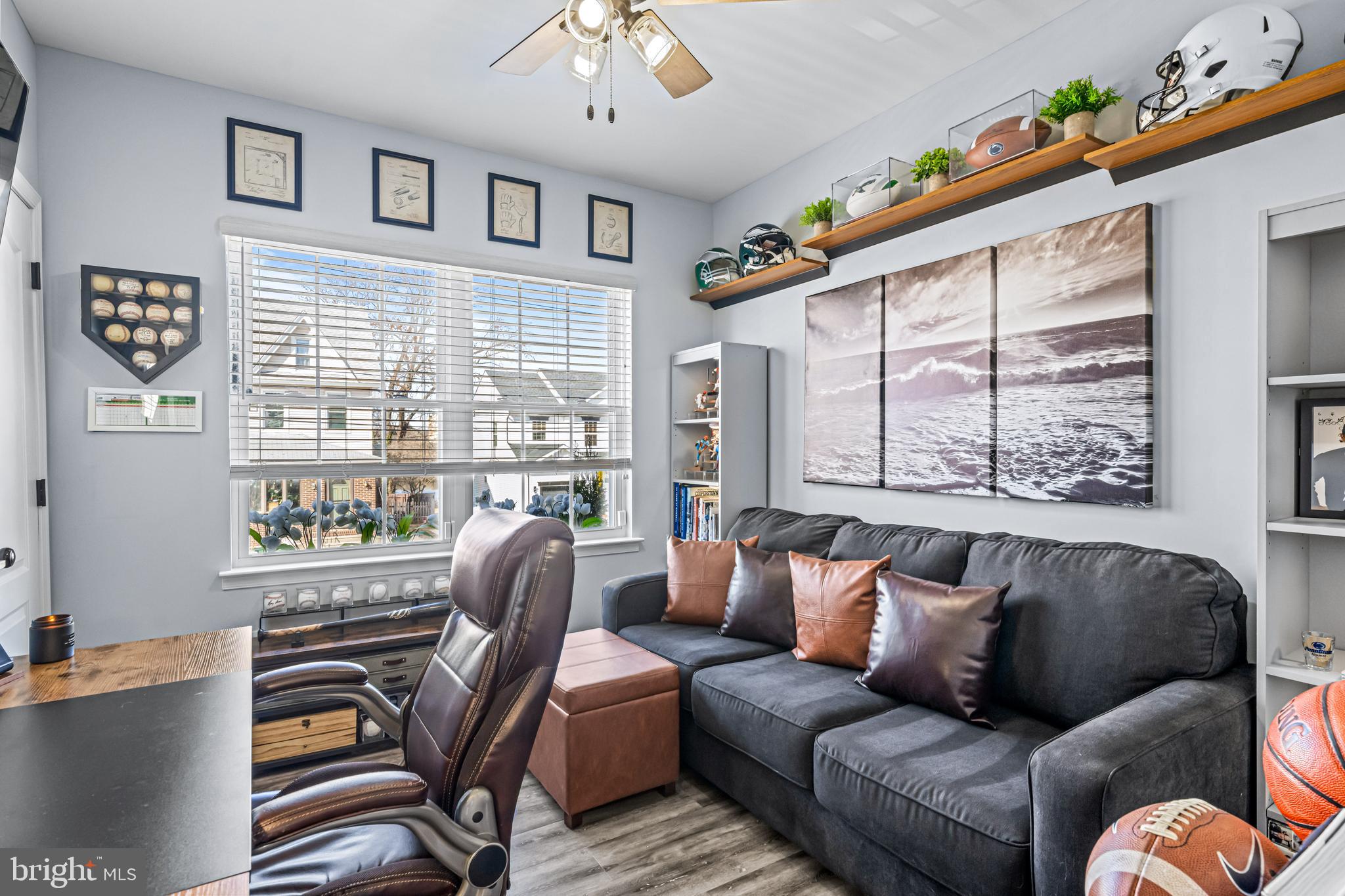 6 E LAKEVIEW AVENUE