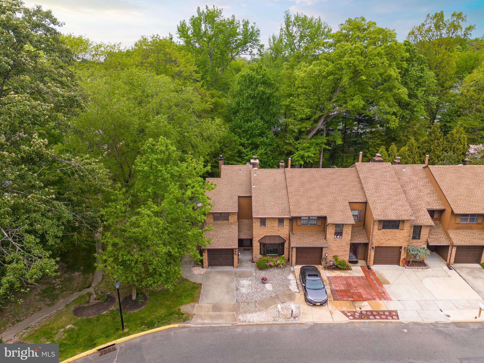 1 LAFAYETTE