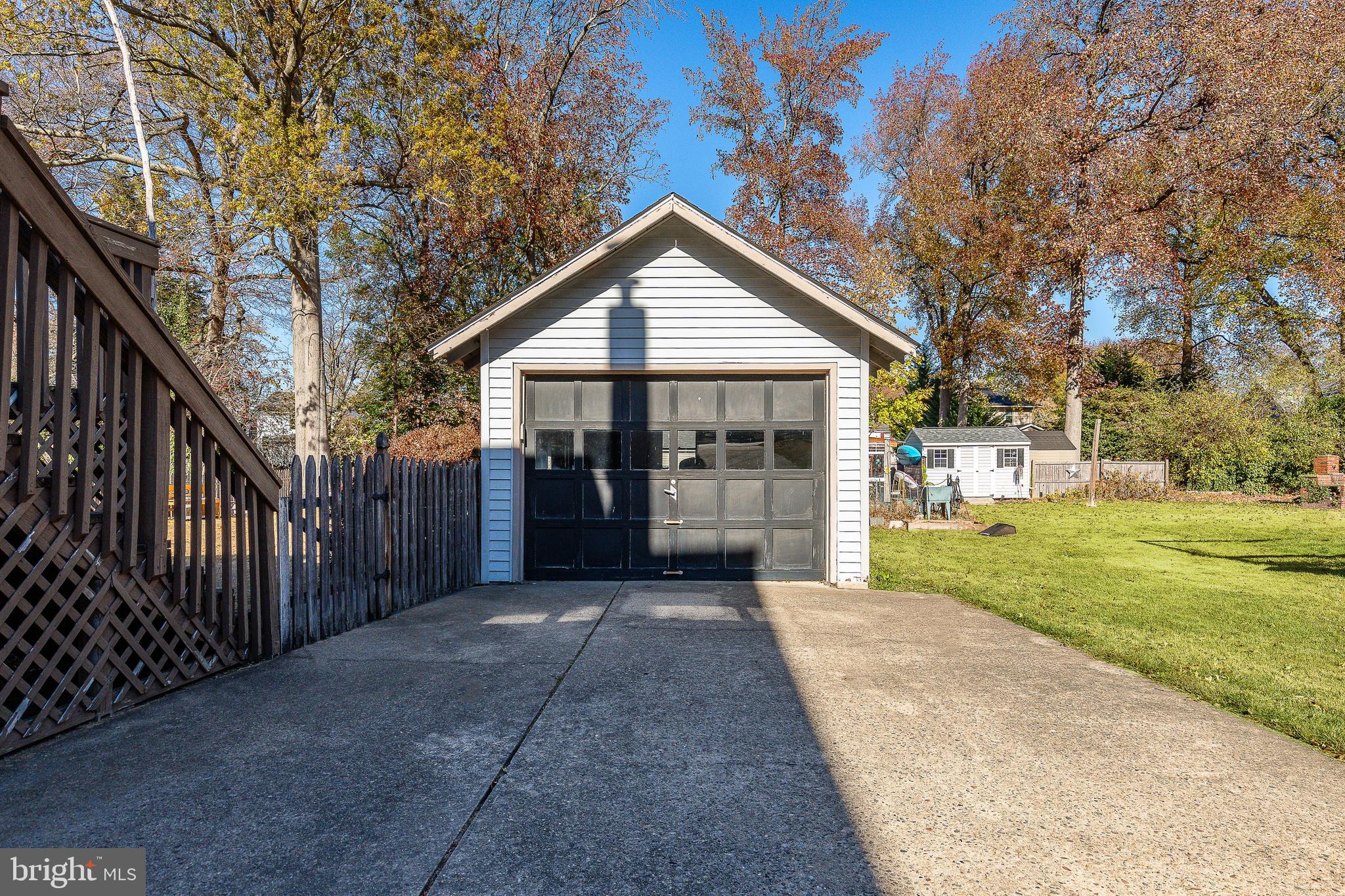 1105 LINWOOD AVENUE