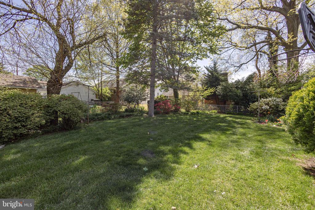128 E BETTLEWOOD AVENUE