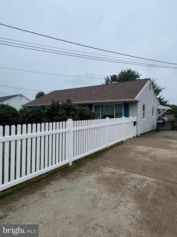 44 MIDWAY LANE