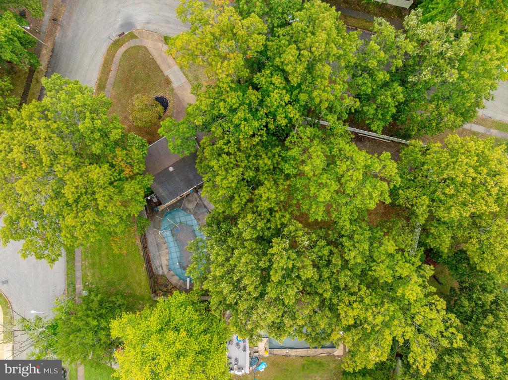 22 MILLS DRIVE