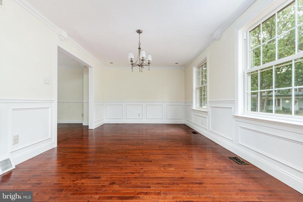 22 MILLS DRIVE