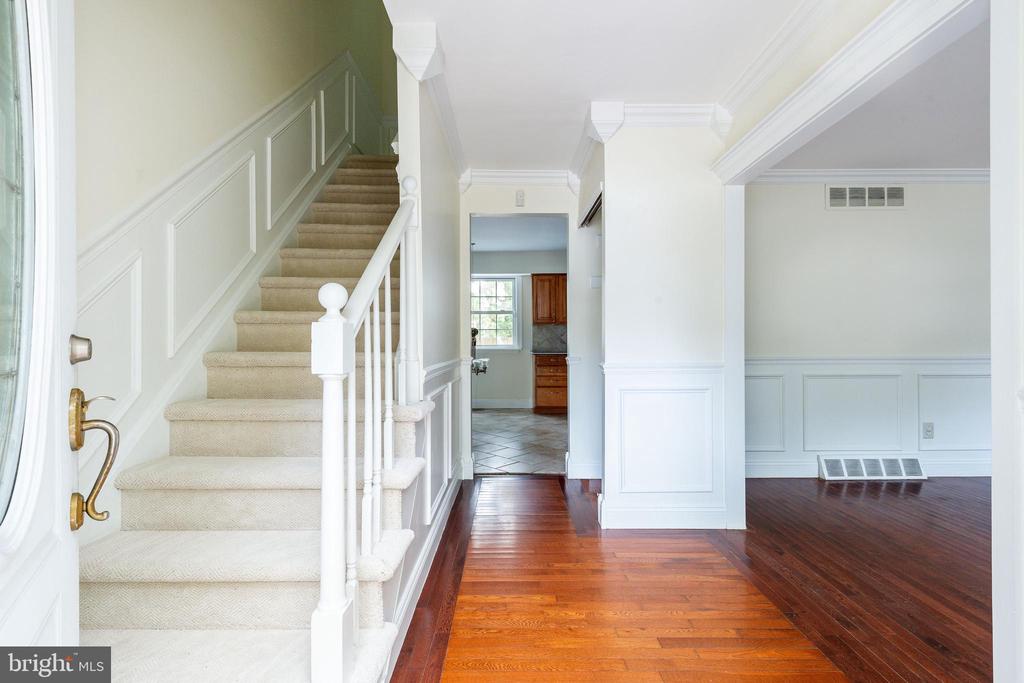 22 MILLS DRIVE