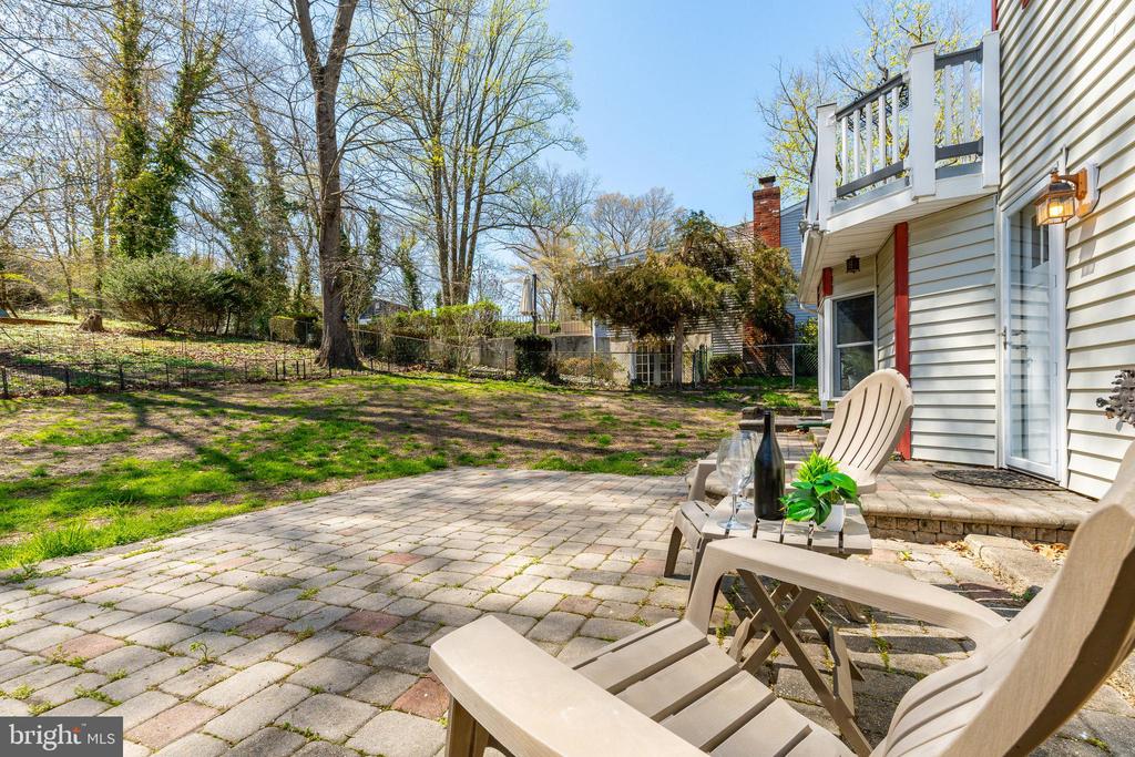 583 LAKE BOULEVARD