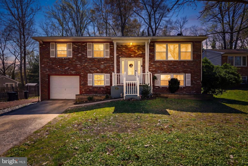583 LAKE BOULEVARD