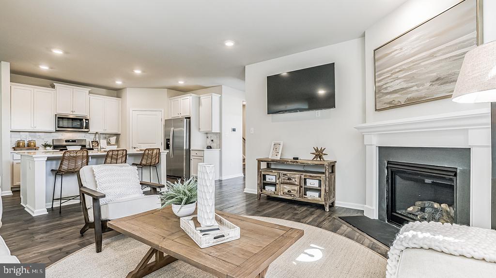 19 HAWKS RIDGE LANE