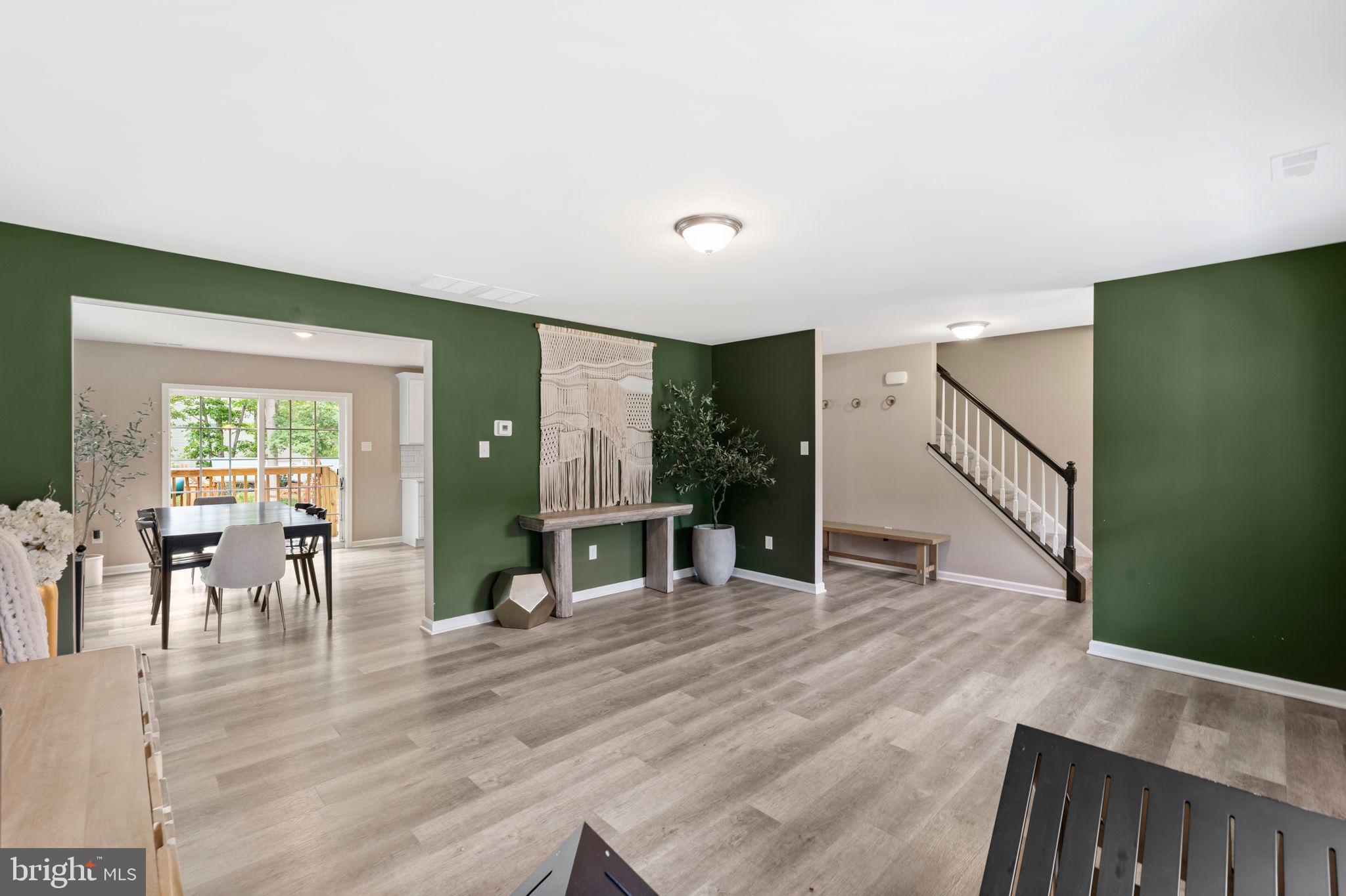 13 WHITETAIL DRIVE