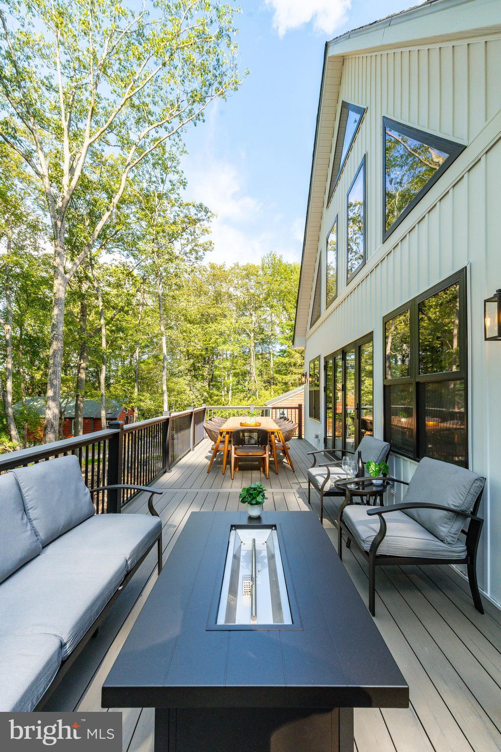 6 ALDER LANE