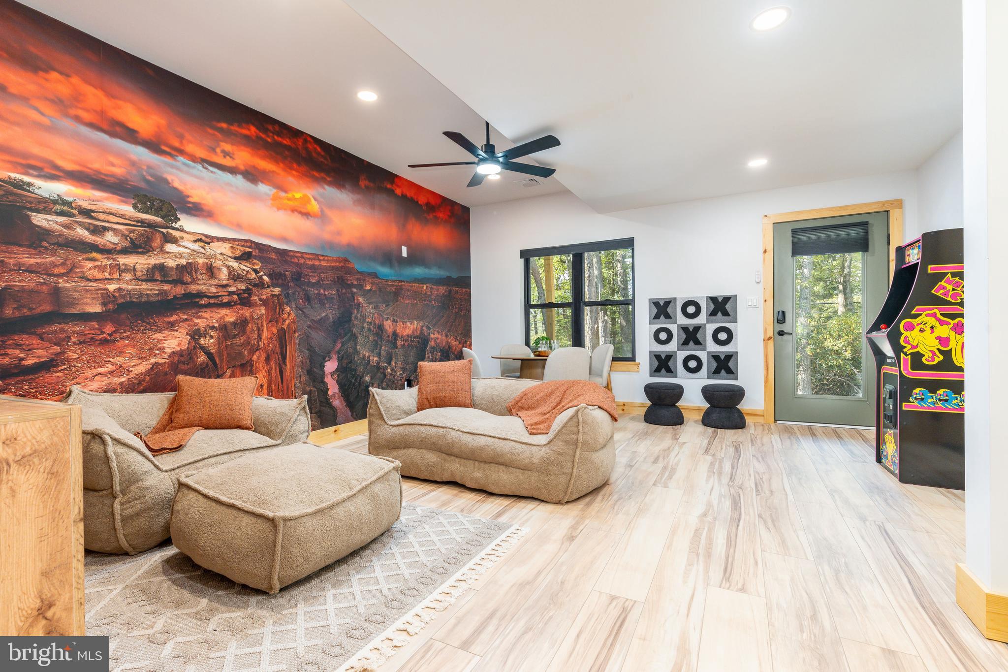 6 ALDER LANE