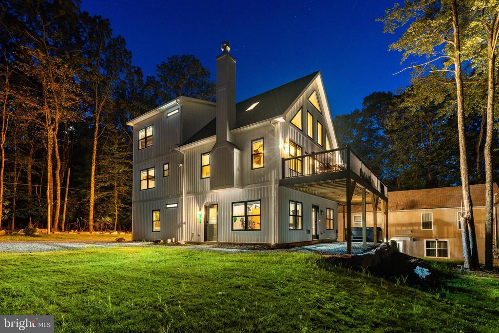 6 ALDER LANE