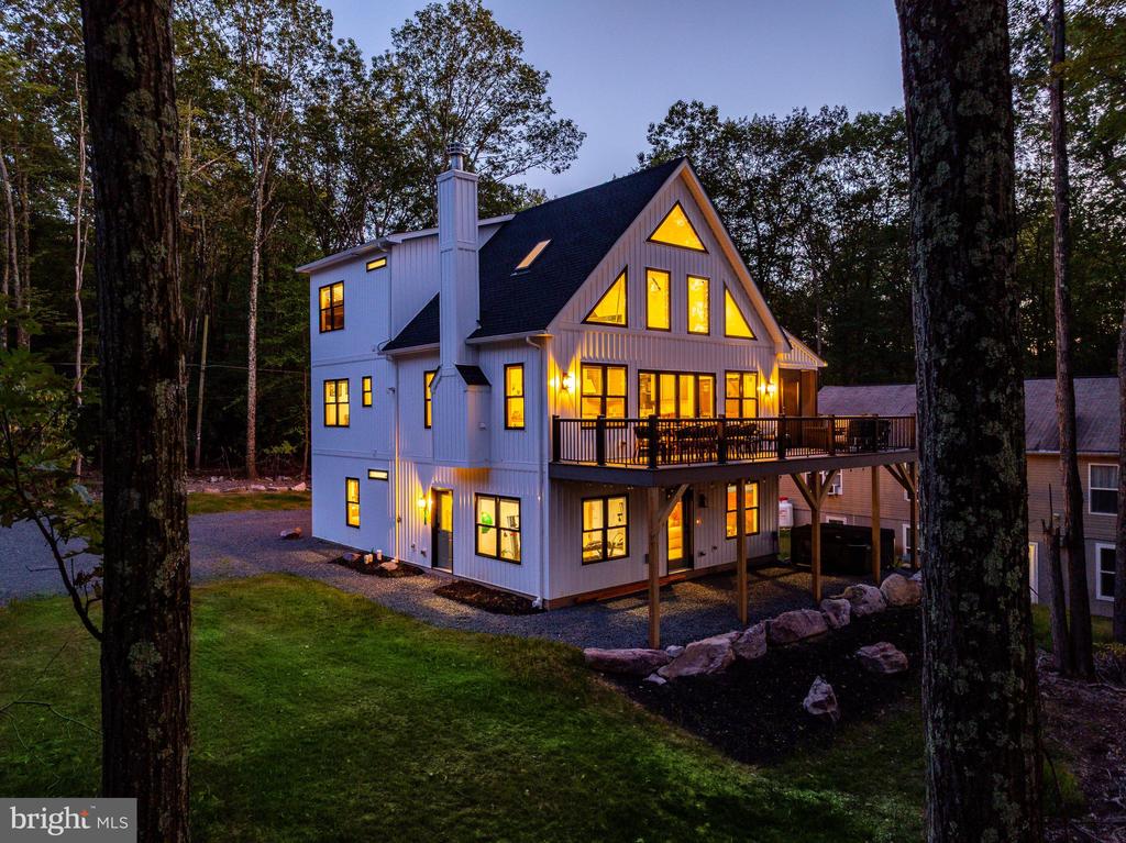 6 ALDER LANE