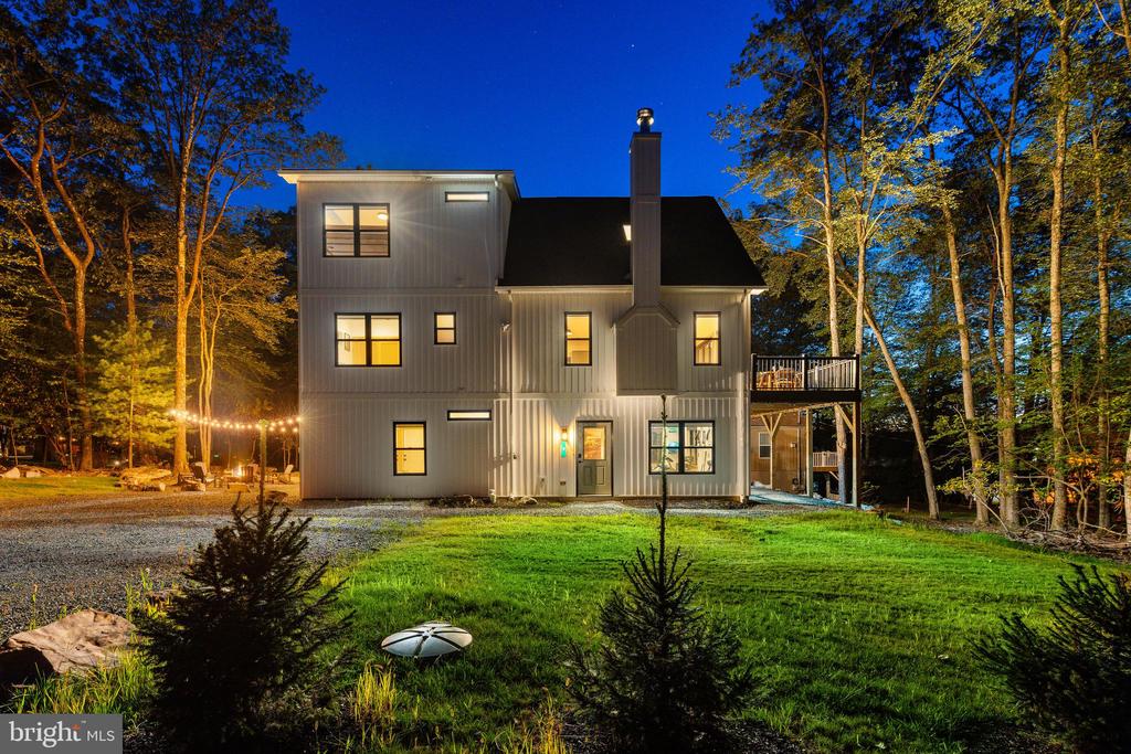 6 ALDER LANE