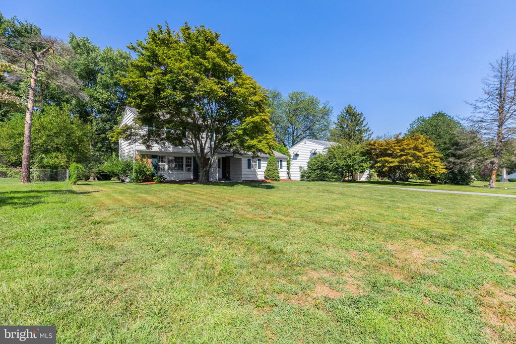 3405 WINDSOR LANE