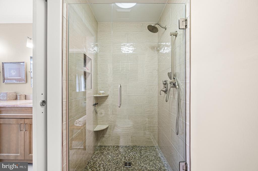 507 DUNBARTON COURT 74