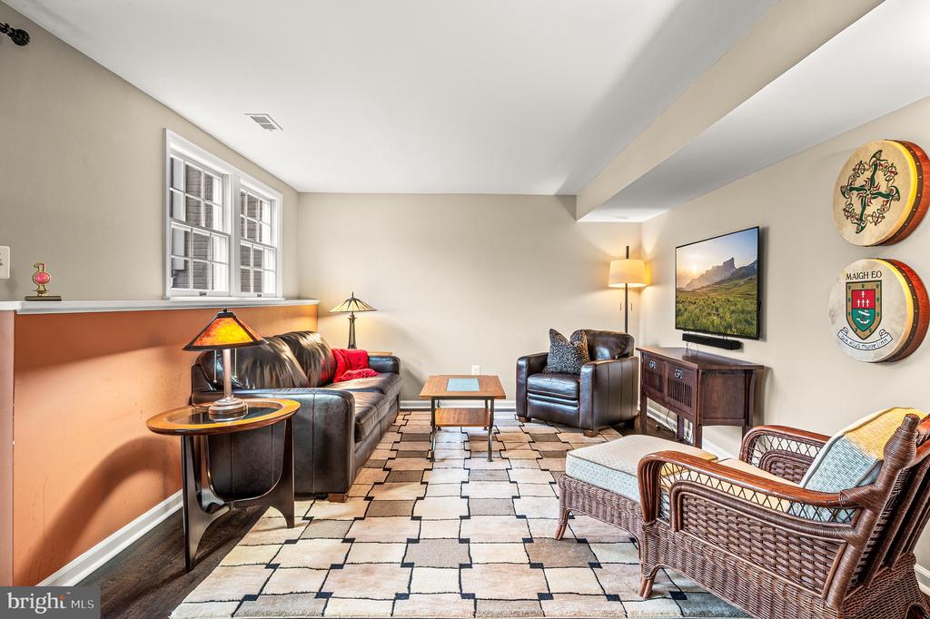 507 DUNBARTON COURT 74